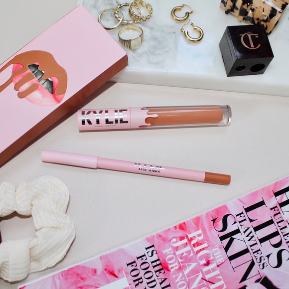 KYLIE COSMETICS ‘Exposed’ Matte Lip Kit - Picture 3 of 4